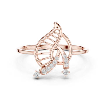 Leaf Motif Diamond Ring in 18K Gold Elegance
