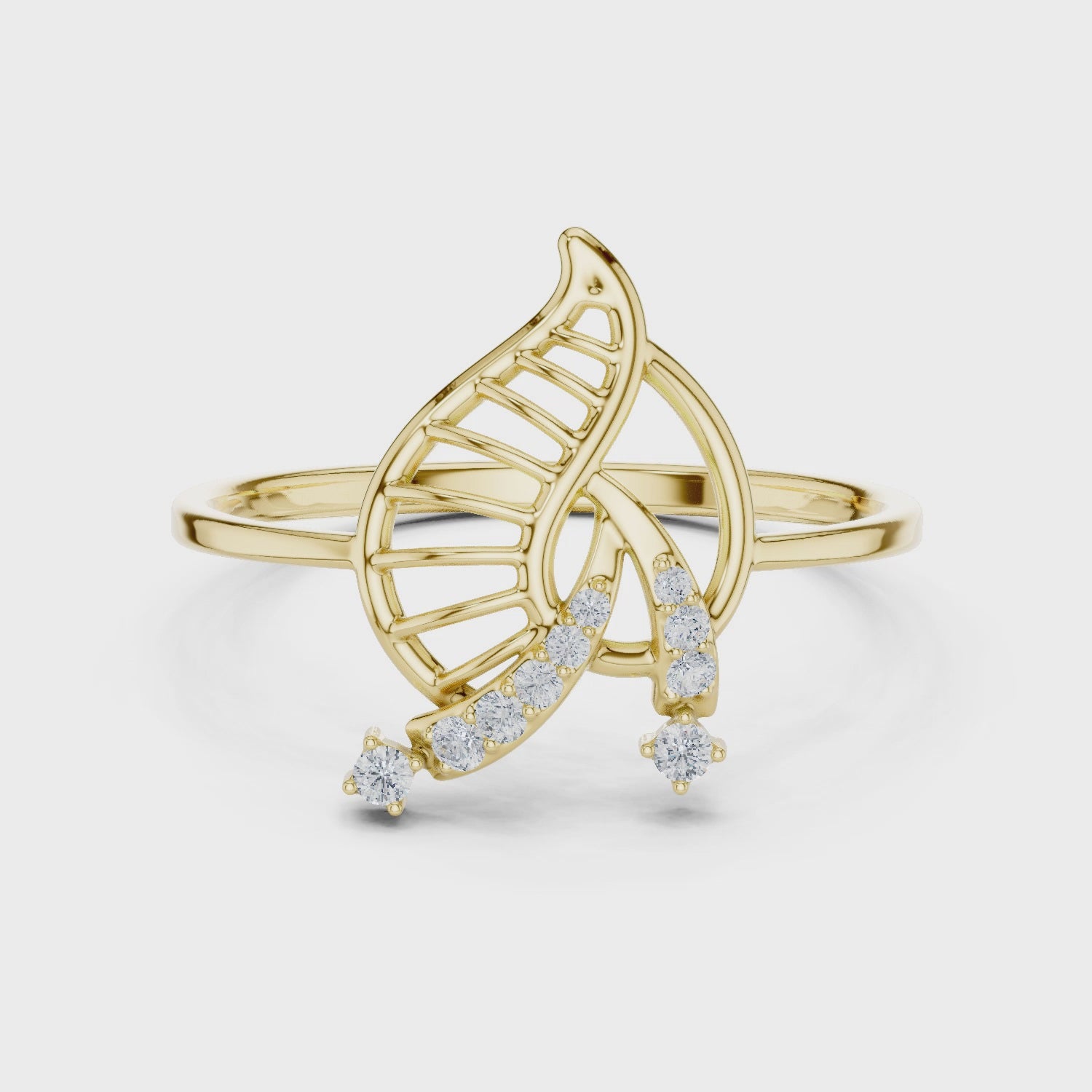 Leaf Motif Diamond Ring in 18K Gold Elegance