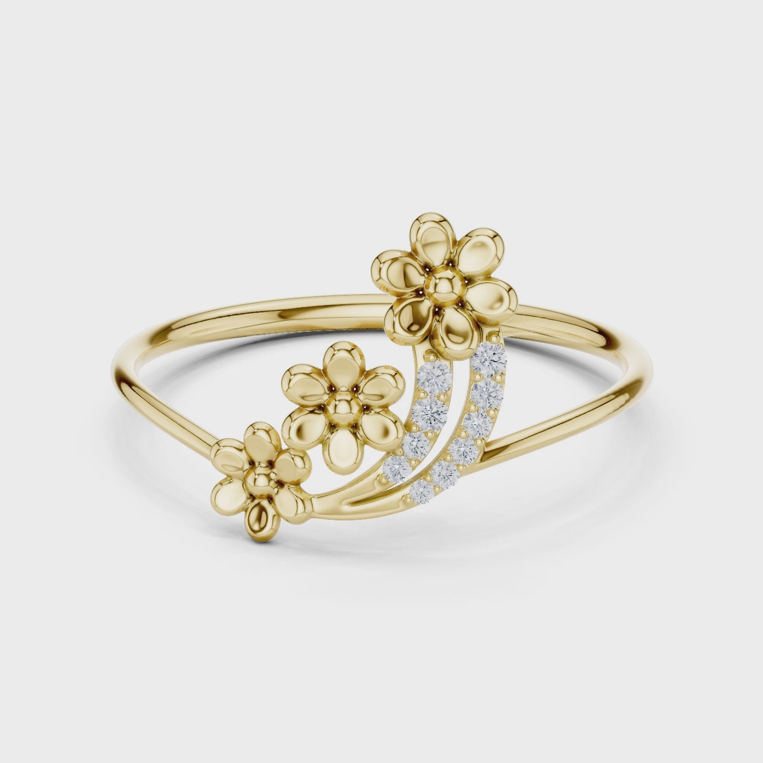 Floral Diamond Cluster Ring in 18K Gold